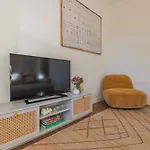 187 - Urban Hideaway - Sunny & Apartment *