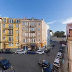 187 - Urban Hideaway - Sunny & Lisbon
