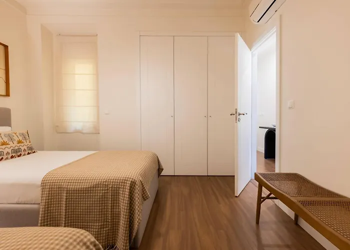 187 - Urban Hideaway - Sunny & Lisbona