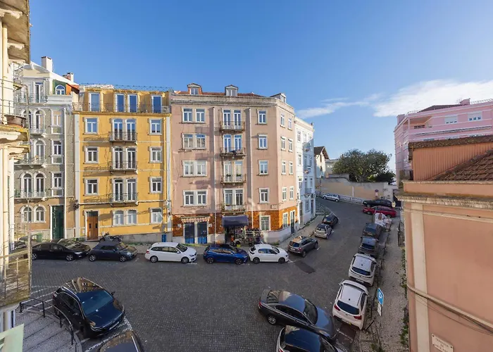 187 - Urban Hideaway - Sunny & Lisbona